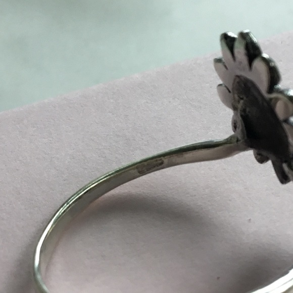 Sterling Silver Bee & Sunflower Ring - Picture 14 of 14